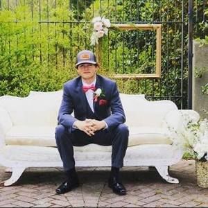 Meet your Posher, Cameron